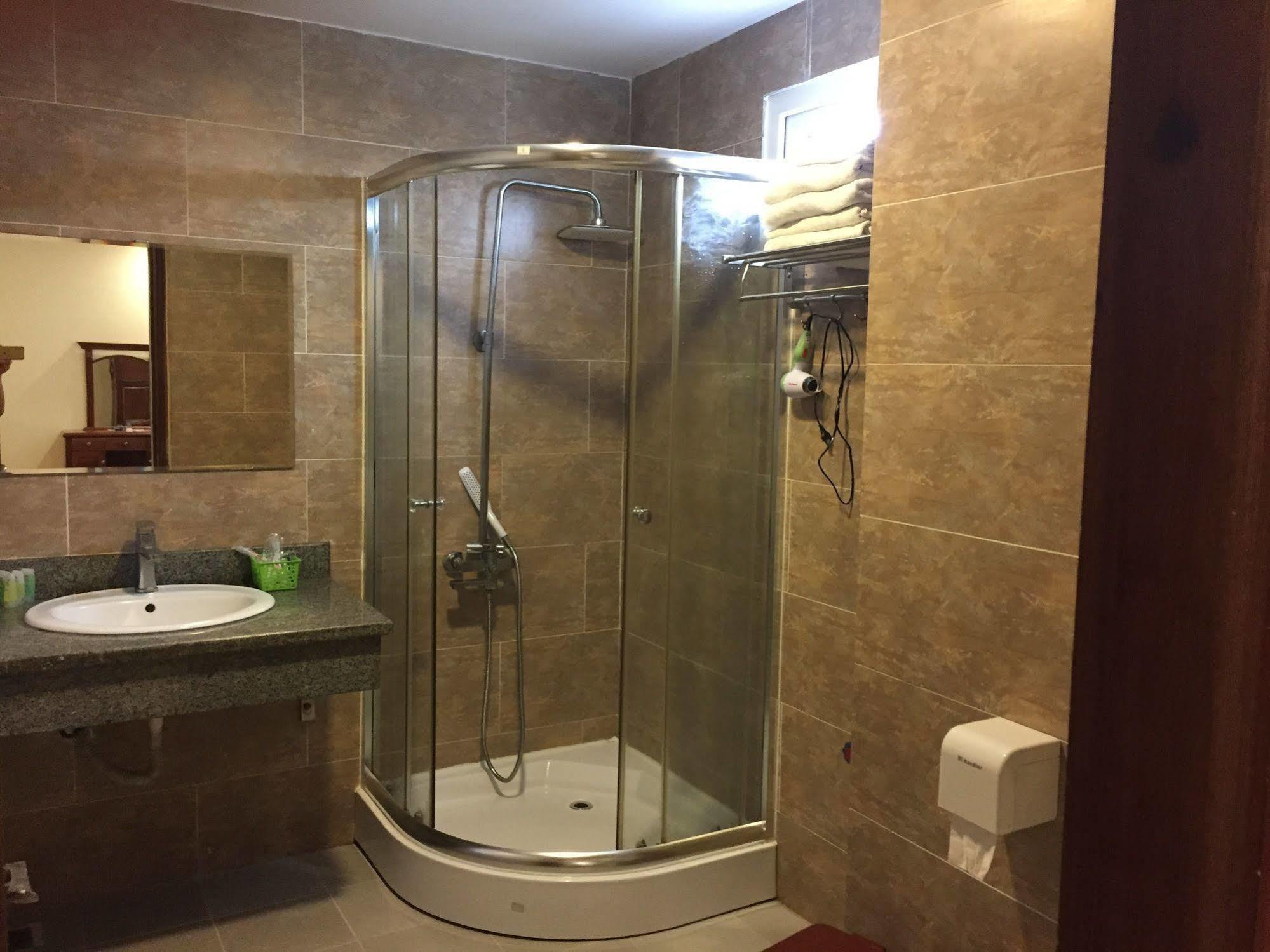 Chio Hotel Noi Bai Luaran gambar