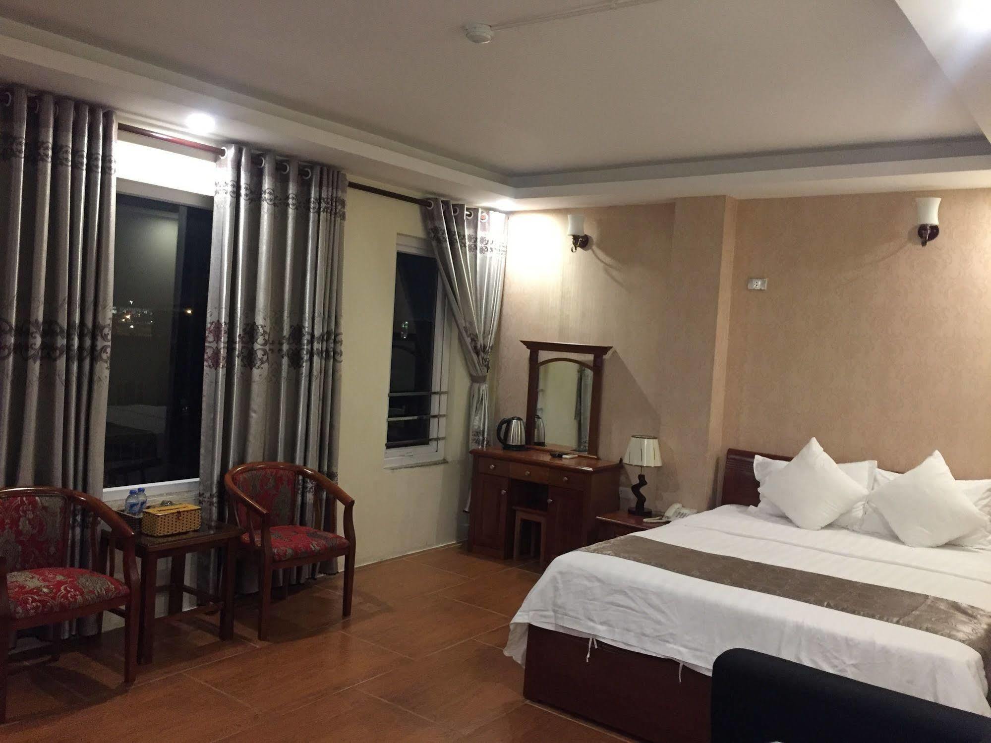 Chio Hotel Noi Bai Luaran gambar